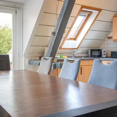 Helle Gelegene Im Schoenen Gau-algesheim, Monteure Willkommen, Parkplatz Vor Der Tuer Gau-Algesheim