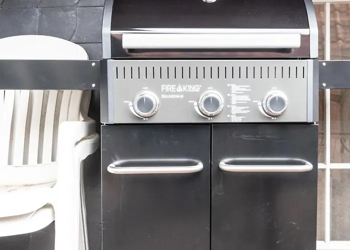 Helle Gelegene Im Schoenen Gau-algesheim, Monteure Willkommen, Parkplatz Vor Der Tuer Gau-Algesheim