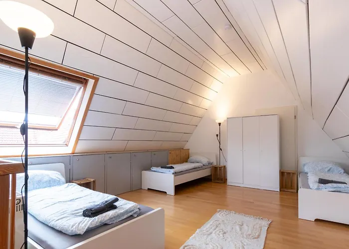 Helle Gelegene Im Schoenen Gau-algesheim, Monteure Willkommen, Parkplatz Vor Der Tuer Gau-Algesheim