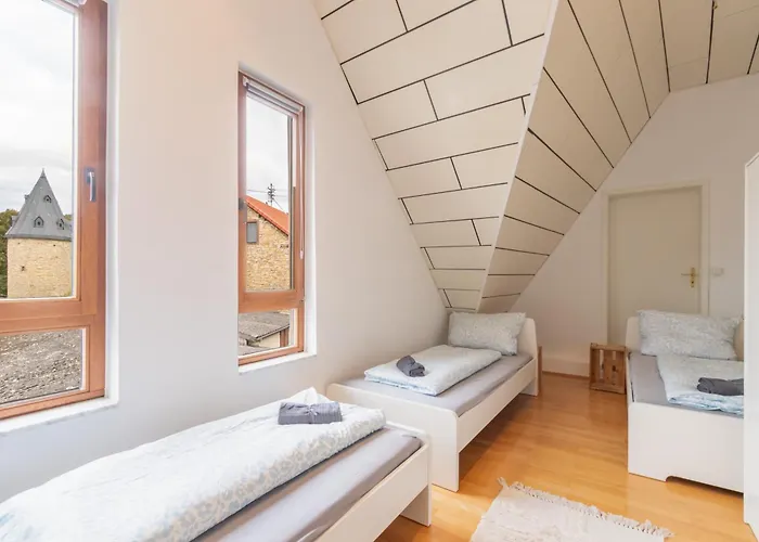 Helle Gelegene Im Schoenen Gau-algesheim, Monteure Willkommen, Parkplatz Vor Der Tuer *